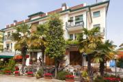 HOTEL REGINA***