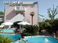 RESIDENCE MEDITERRANEO