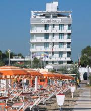 CLUB HOUSE HOTEL****